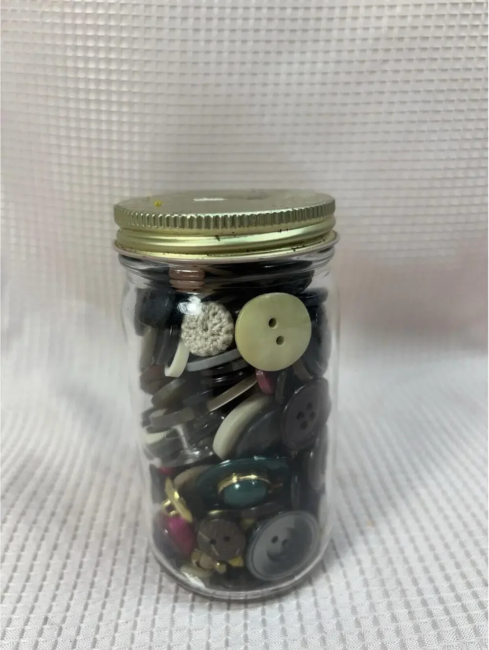 220 - Unmarked Mixed Lot Of Buttons In Jar
